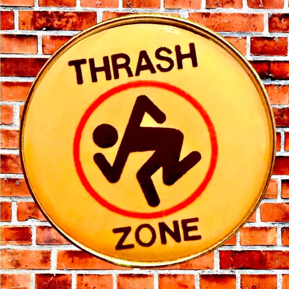 DRI - D.R.I. - Thrash Zone - Speed Metal - Hardcore Punk - Enamel Pin